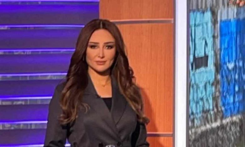 امال عراب ويكيبيديا كم عمرها، جنسيتها، ديانتها السيرة الذاتية