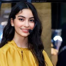 ليندا الفيصل ويكيبيديا، السيرة الذاتية عمرها زوجها، ليندا الفيصل وش ترجع