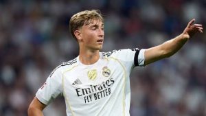 من هو دين هاوسن ويكيبيديا، ديانة دين هاوسن، اصله