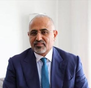 عيدروس الزبيدي ويكيبيديا، السيرة الذاتية عمره اصله زوجته، ثروته