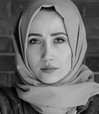 من هي مراسلة الجزيرة منى حوا. عمرها أصلها زوجها سيرتها الذاتية